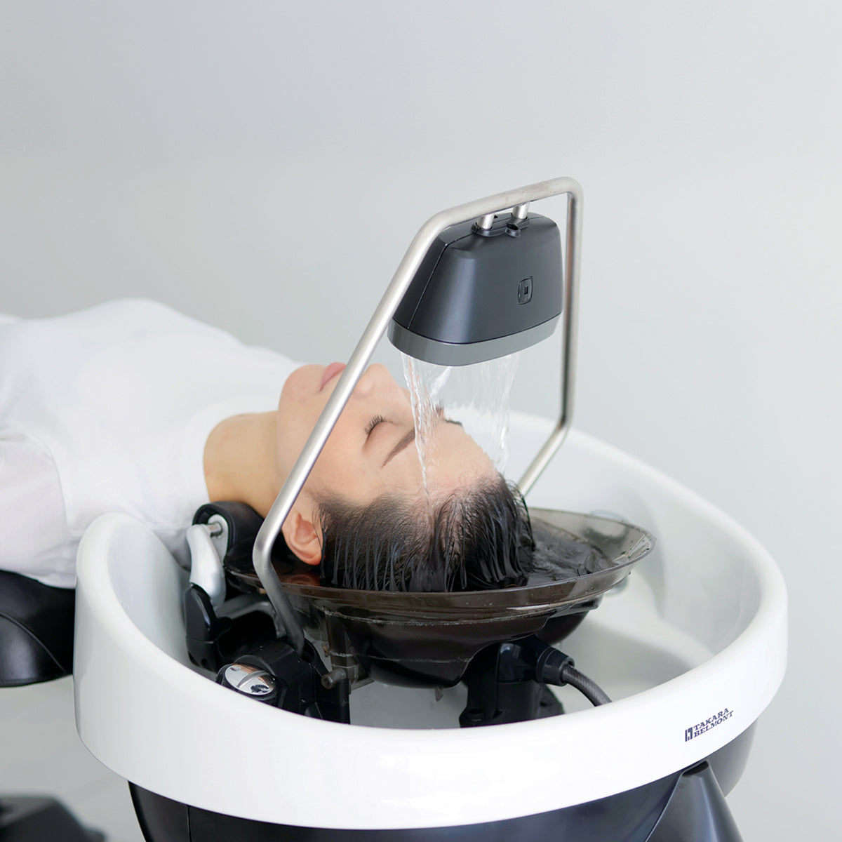 Εξοπλισμός πιστοποιημένος για Head Spa